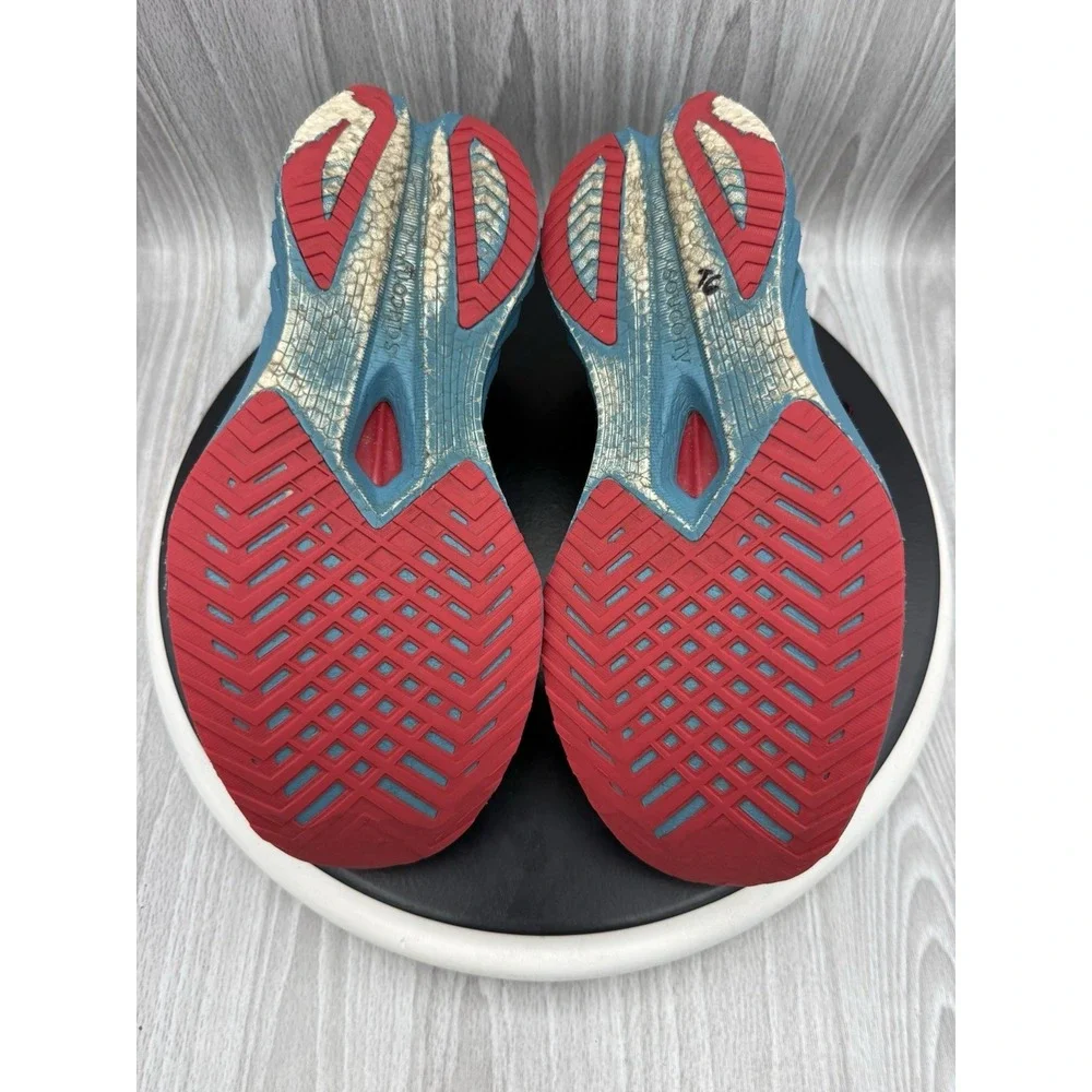 Saucony product details